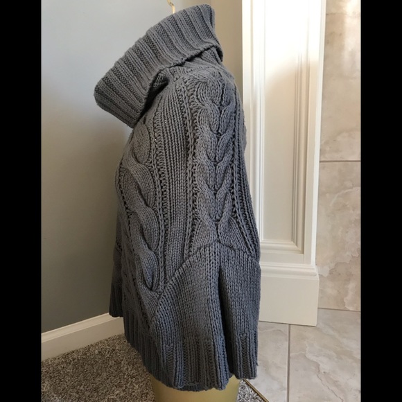 THEORY Cicconne knit Poncho sweater - Picture 4 of 9